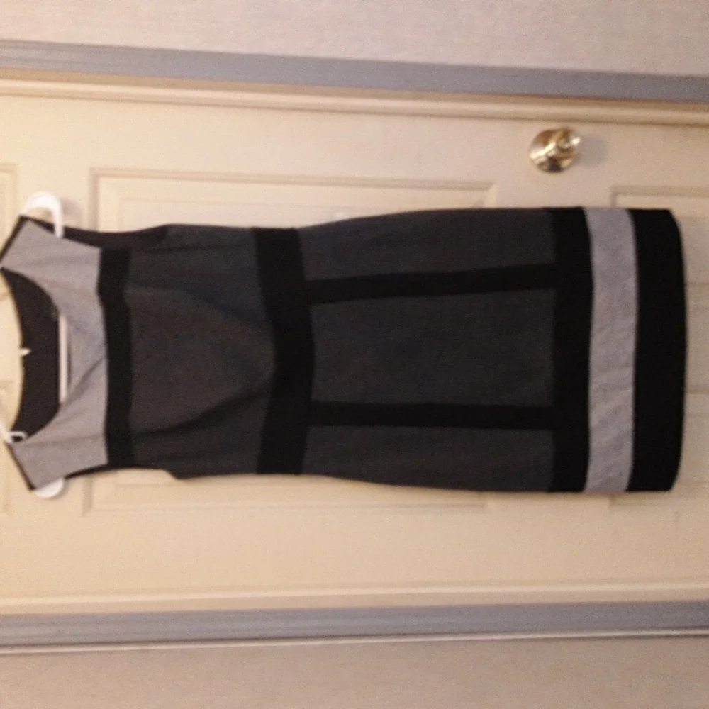 Connected Apparel Size 6 Sleeveless Dress Gray/Black - Picture 1 of 4
